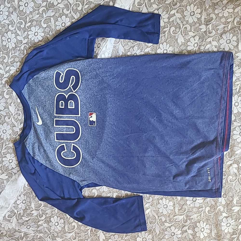 Women's small CUBS 3/4 sleeve top